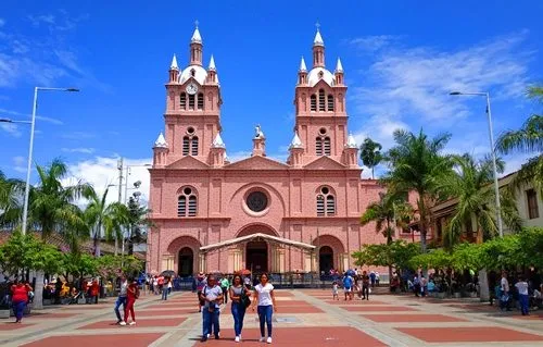 semana santa en Buga Valle basílica del señor de los milagros