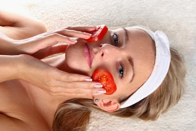 mascarillas caseras de tomate para combatir el acné