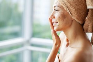 Cómo Exfoliar la piel correctamente