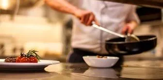 Proceso de preparación paso a paso del arroz con coco tradicional