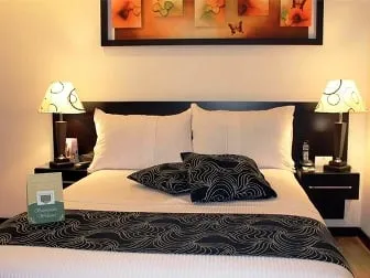 Conoce las tarifas del Hotel Suite Chic&oacute;