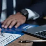 Inf&oacute;rmate claro y f&aacute;cil de los tr&aacute;mites y requisitos m&aacute;s importantes de Colombia
