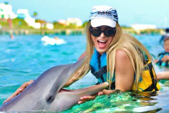 Nadando con Delfines en Cancún