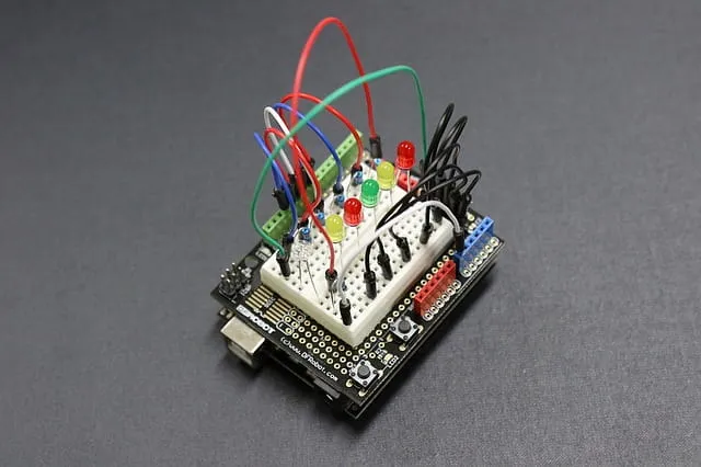 Estudiar mecatronica con Arduino Estudiar mecatrónica con Arduino