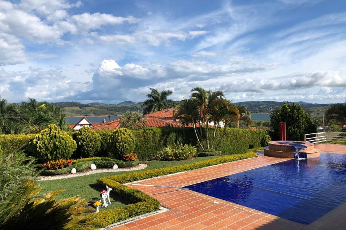 Alquilamos la finca Y01