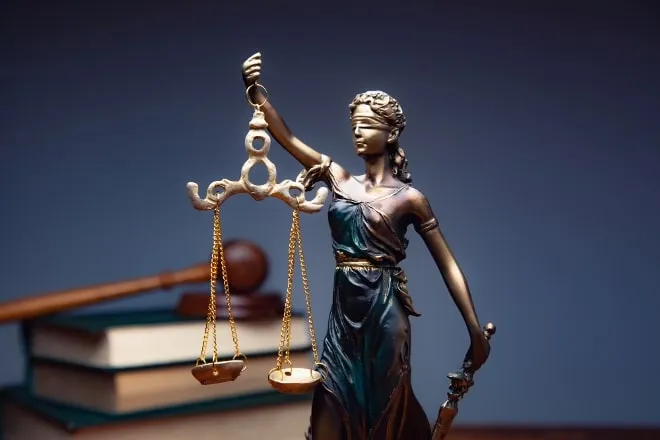 Equilibrio entre libertad y seguridad en derecho penal