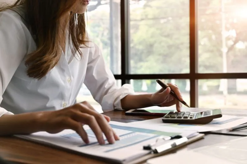 Evoluci&oacute;n digital y acceso financiero en Colombia
