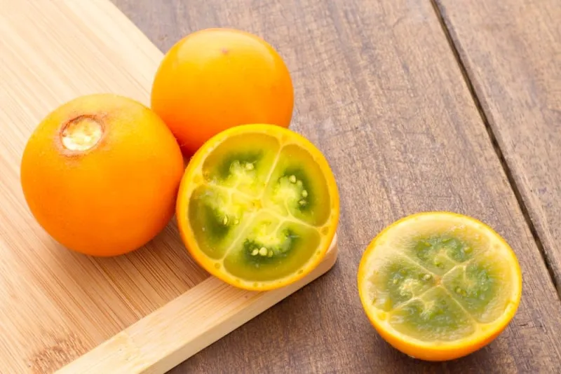 Riqueza de las Frutas Colombianas Frutas frescas representando la cultura colombiana
