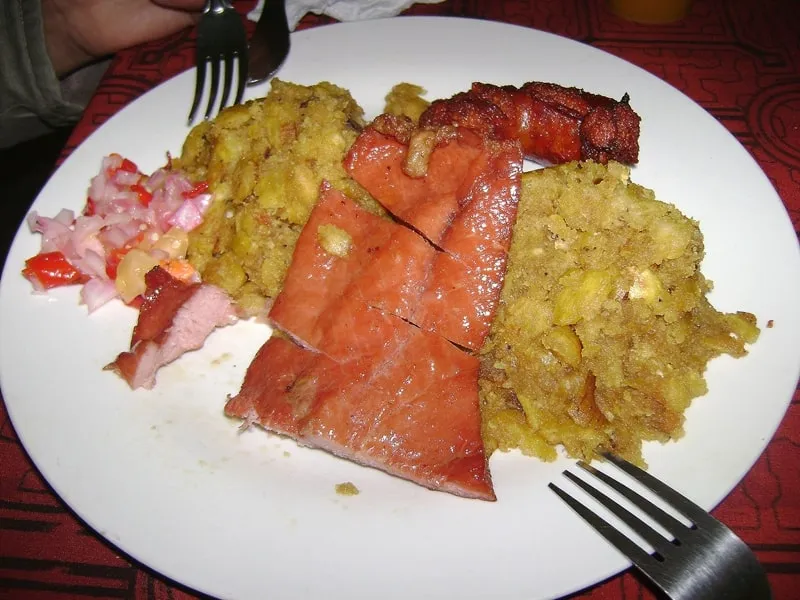 Tacacho con cecina Platos tradicionales amazónicos con sabores ancestrales