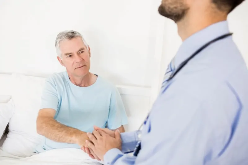 Diálogo sobre diagnóstico y tratamiento del cáncer de próstata