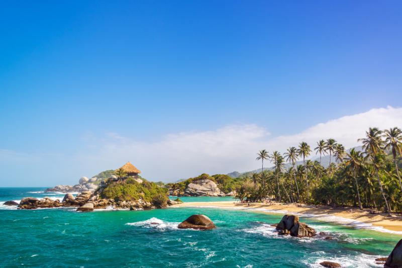 Uno de los Lugares turísticos de Colombia que debes conocer es el parque Nacional Natural Tayrona