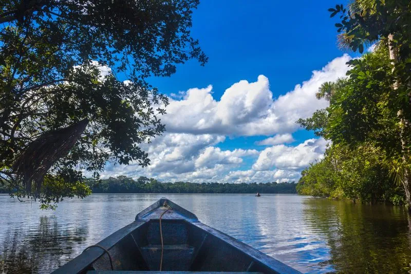 Paisaje natural y actividades de aventura en Leticia Amazonas