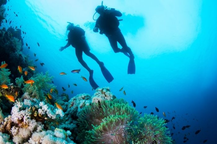 Paisajes de destinos para escapadas de aventura y adrenalina