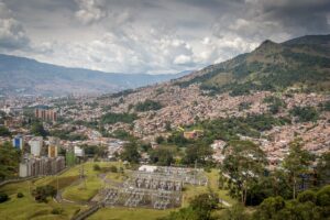 Imagen de Mejores Barrios de Medellín para Extranjeros: Seguridad, Precio y Estilo de Vida