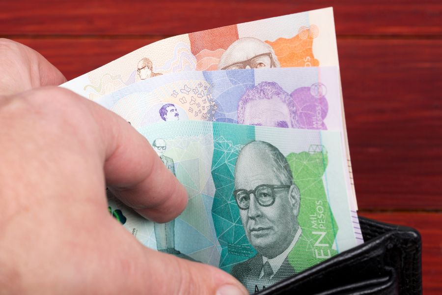 dinero colombaino dinero colombaino