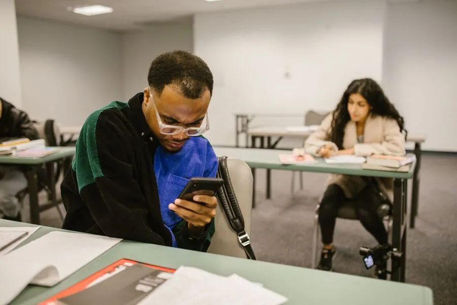 Celulares para estudiantes en Colombia